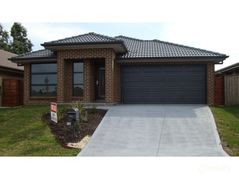 1a Mckeachie Dr, Aberglasslyn, NSW 2320