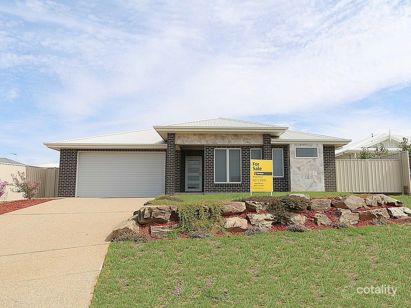 32 Ross Pkwy, Gobbagombalin, NSW 2650