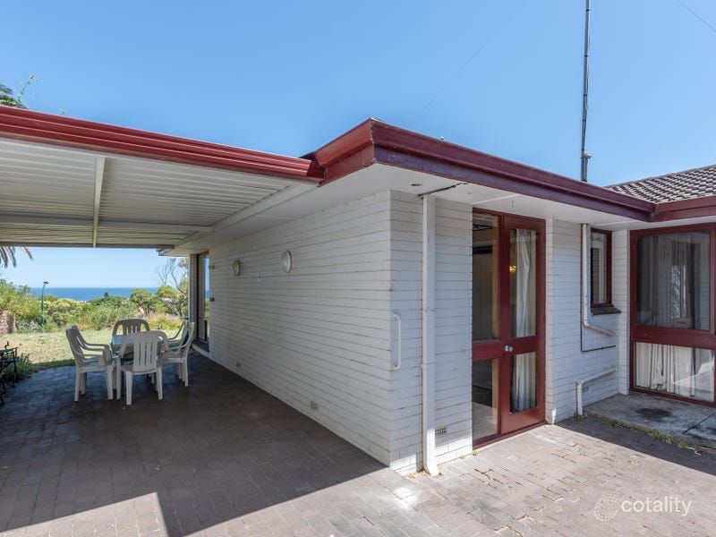 10 Yanagin Cres, City Beach, WA 6015