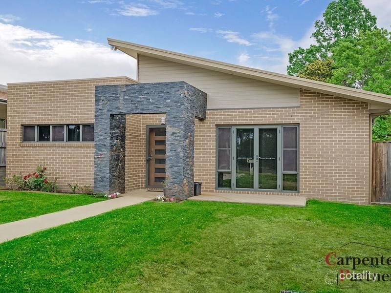 3/39 West Pde, Hill Top, NSW 2575