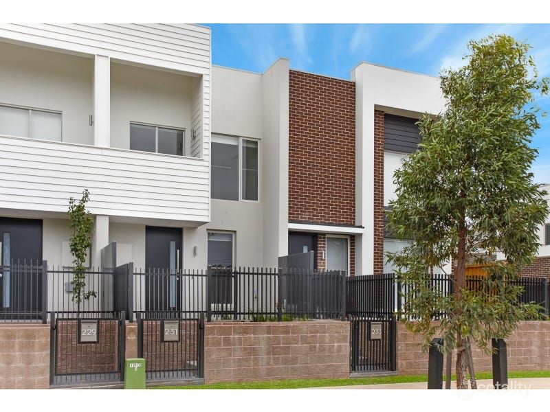 231 Jamboree Ave, Denham Court, NSW 2565