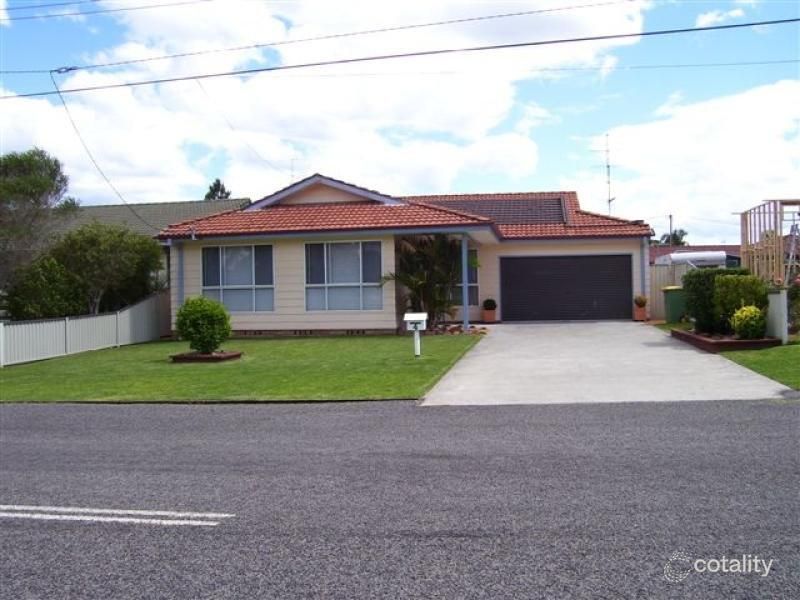 4 Wentworth Ave, Doyalson, NSW 2262