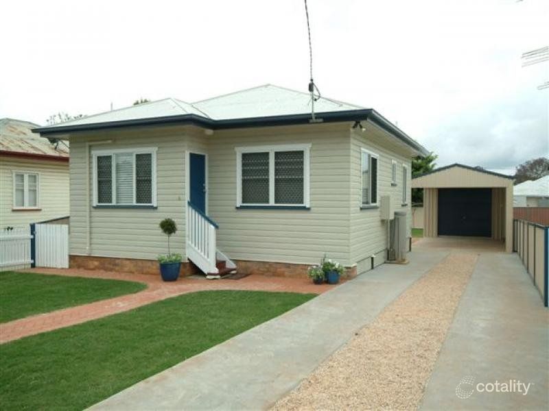 4 Newmarket St, Newtown, QLD 4350