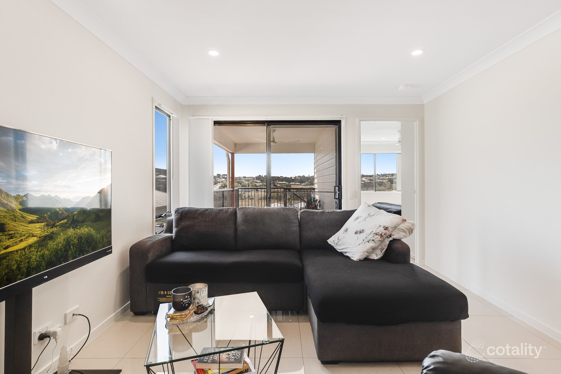 2/15 Mcinnes Cres, Glenvale, QLD 4350