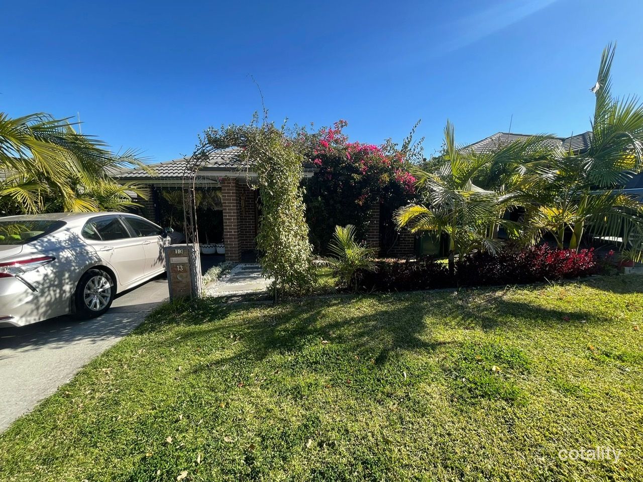 13 Baw Baw Ave, Minto, NSW 2566