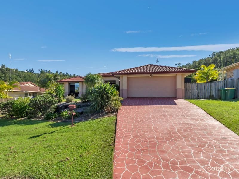 8 Henderson Rise, Pacific Pines, QLD 4211