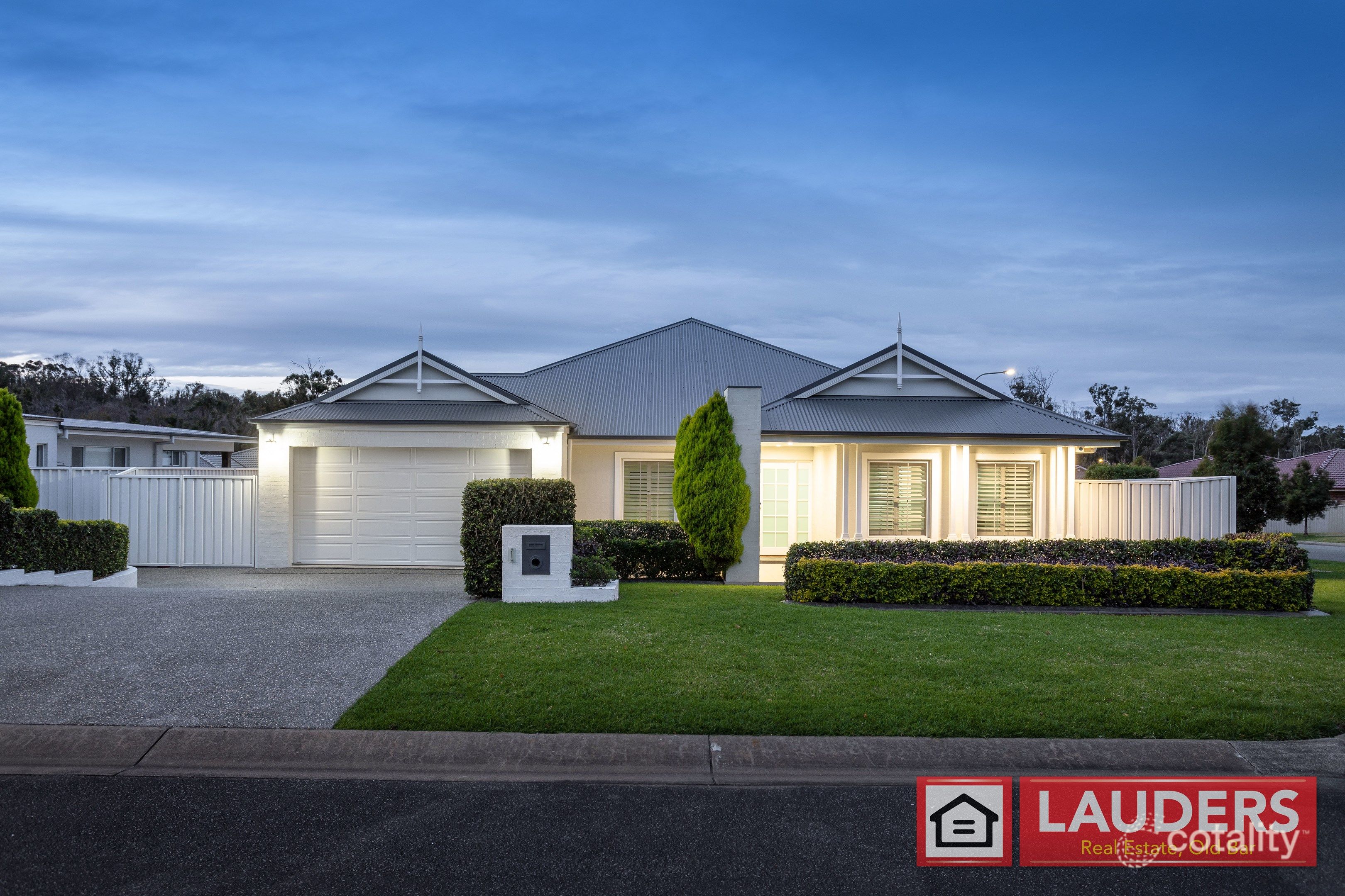 1 Kadungle Cl, Wallabi Point, NSW 2430