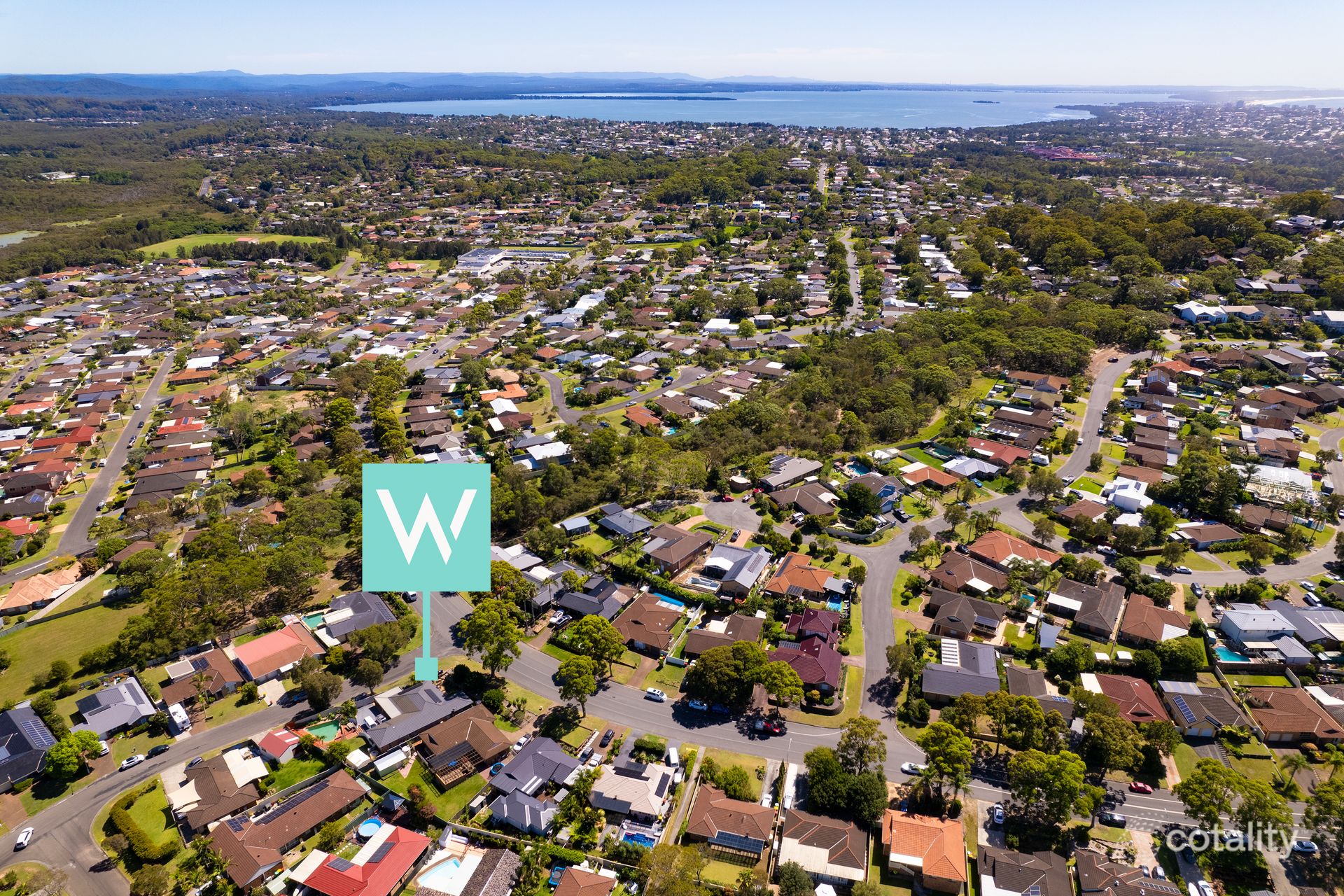 217 Cresthaven Ave, Bateau Bay, NSW 2261