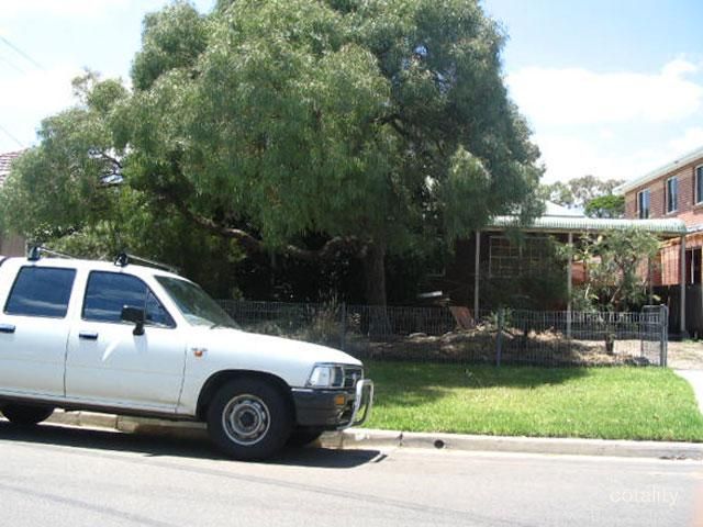 19 Lomond St, Guildford West, NSW 2161