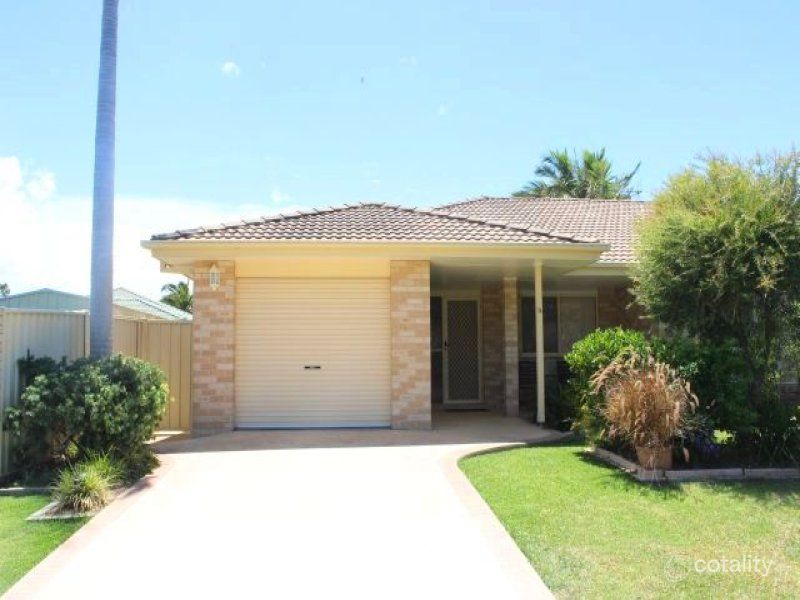 1a Devoy Pl, Black Head, NSW 2430
