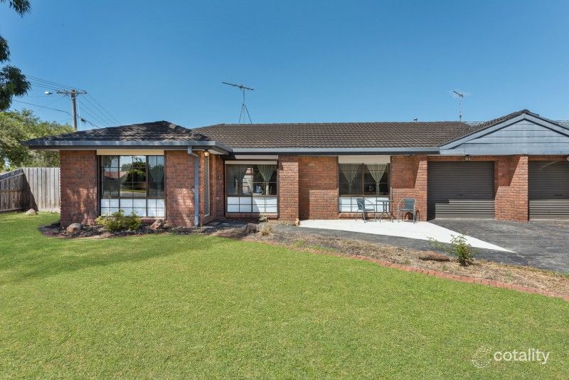 2/5 Henderson Dr, Lara, VIC 3212