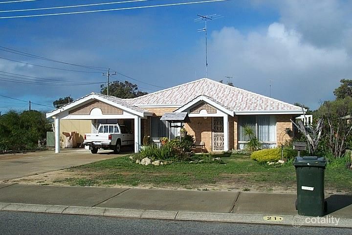 24 Earl St, Wannanup, WA 6210