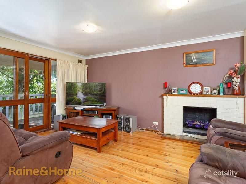 42 Mimosa Dr, Mount Austin, NSW 2650