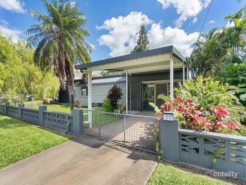 31 Kiernan St, Manunda, QLD 4870