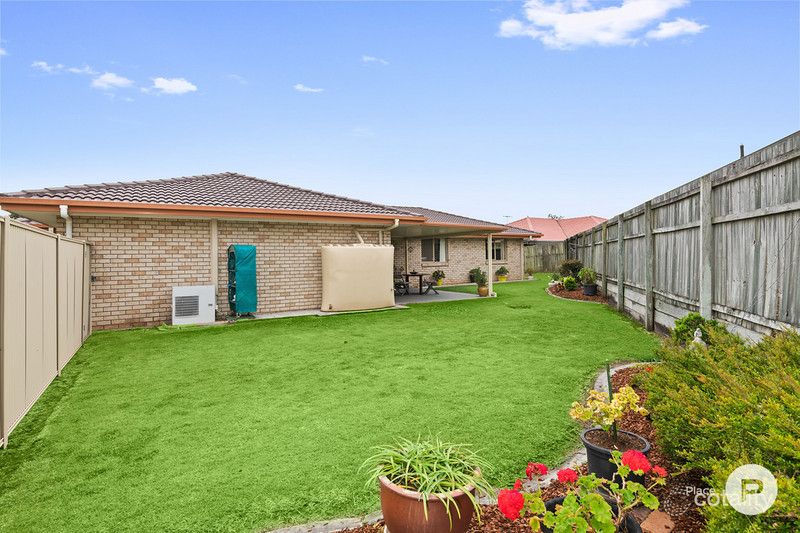 83 Oakview St, Parkinson, QLD 4115