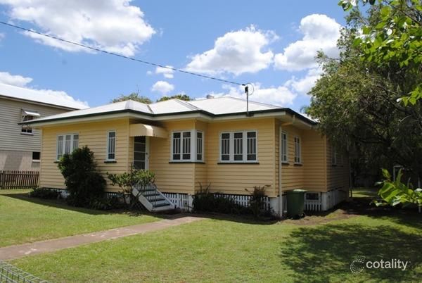 8 Sinclair St, Newtown, QLD 4305