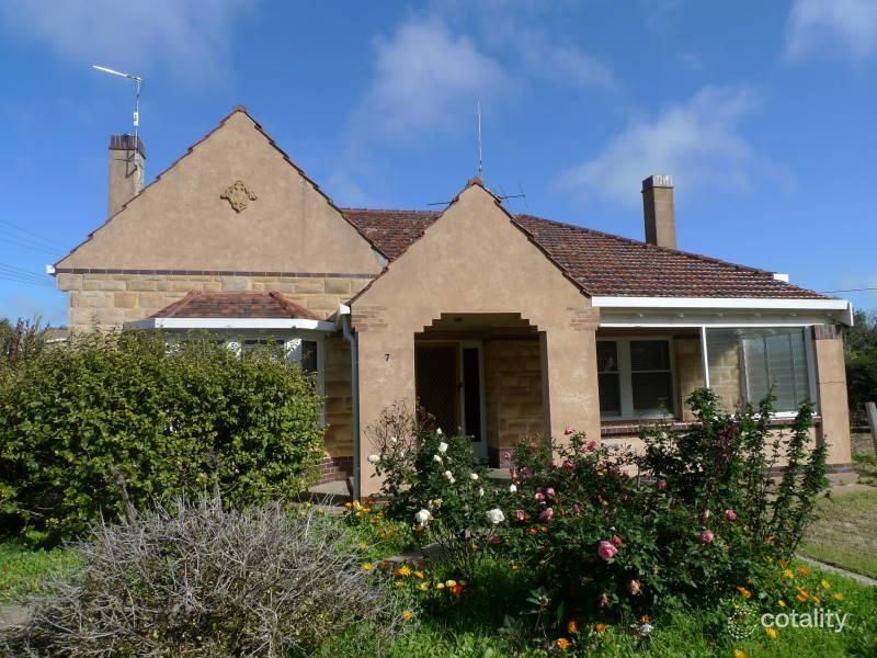 7 Park Tce, Maitland, SA 5573