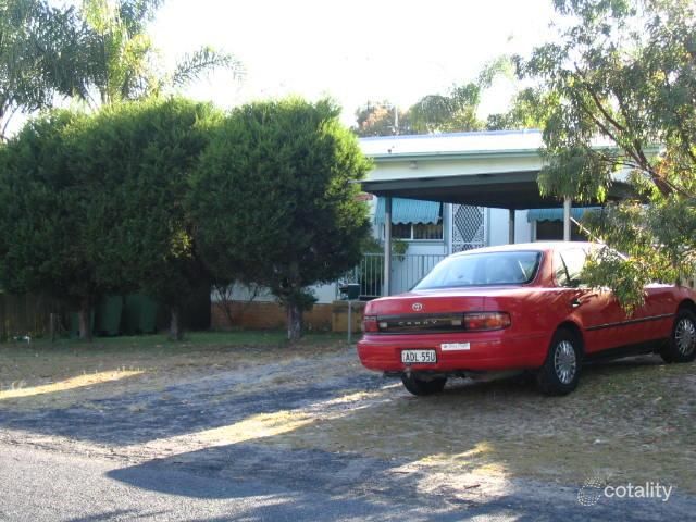 24 Welcome St, Woy Woy, NSW 2256