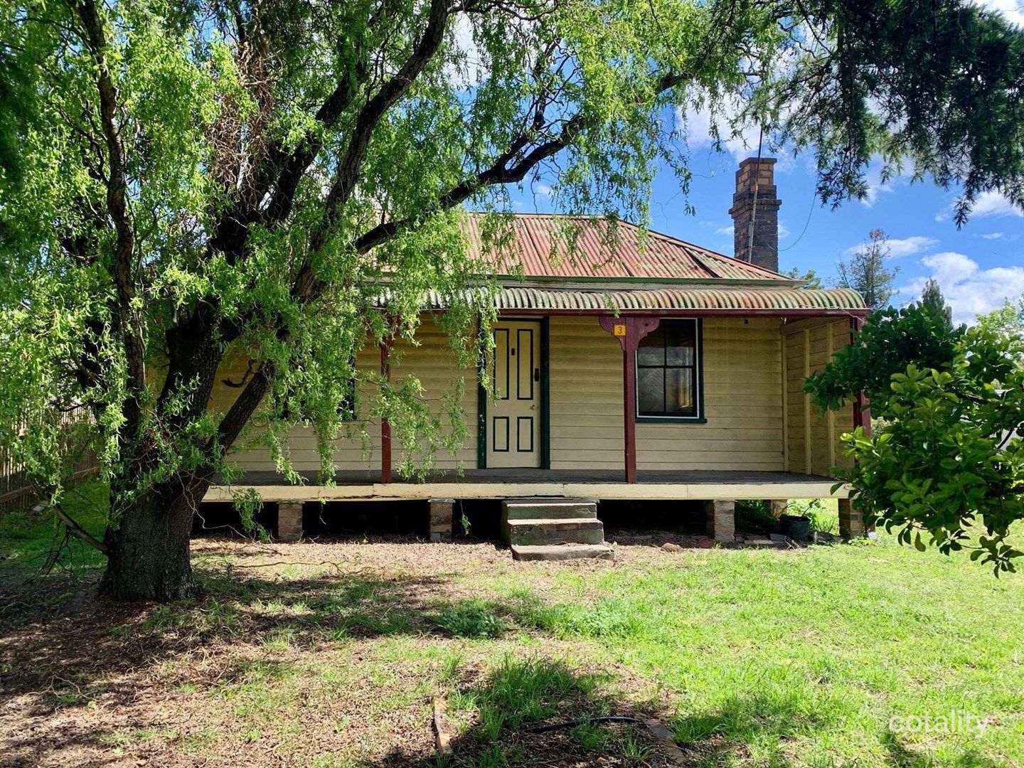 3 Bligh Ave, Uralla, NSW 2358