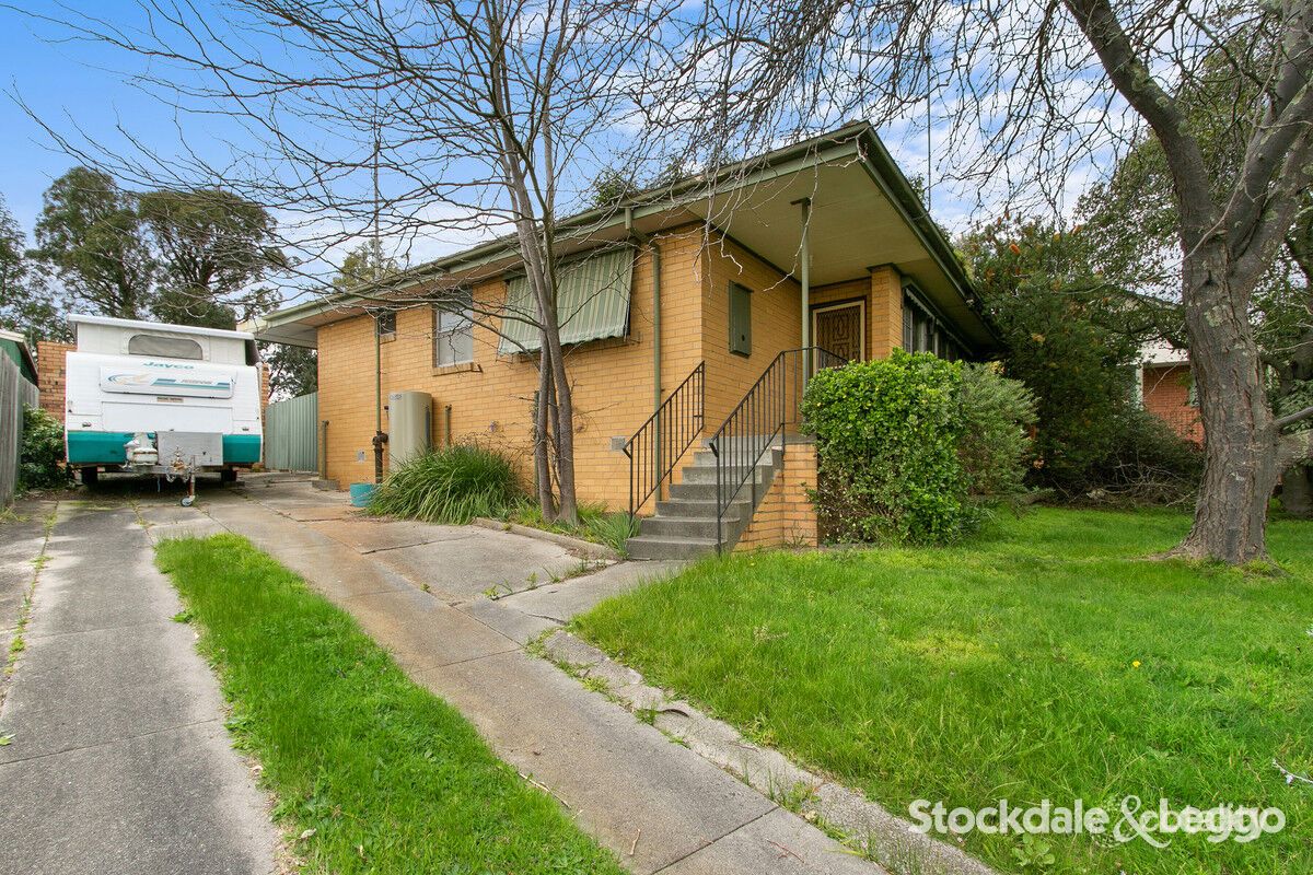 18 Howard Ave, Churchill, VIC 3842