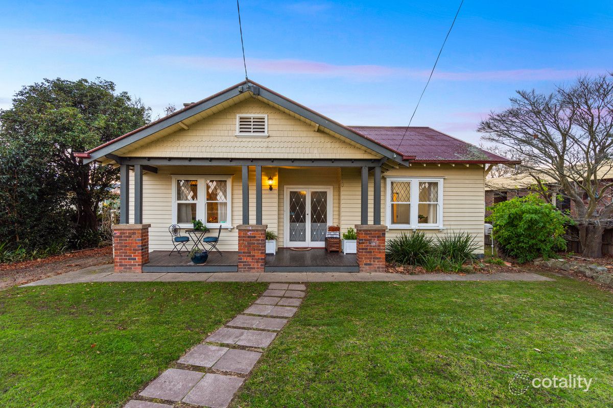 19 Edward St, Maffra, VIC 3860