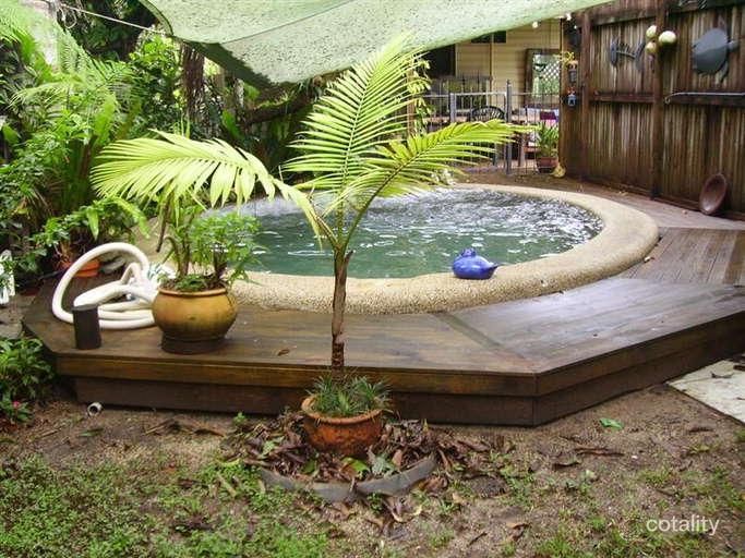 76 Christensen St, Machans Beach, QLD 4878