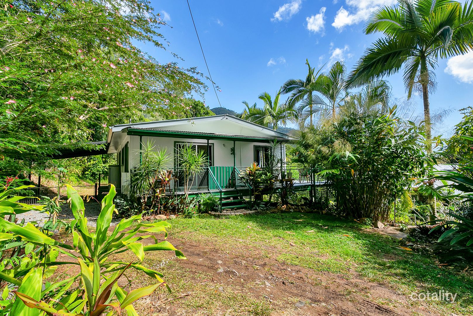 24 Quarry St, Aeroglen, QLD 4870