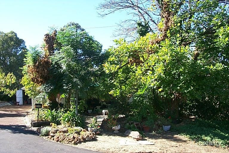 4 Narla Pl, Koongamia, WA 6056