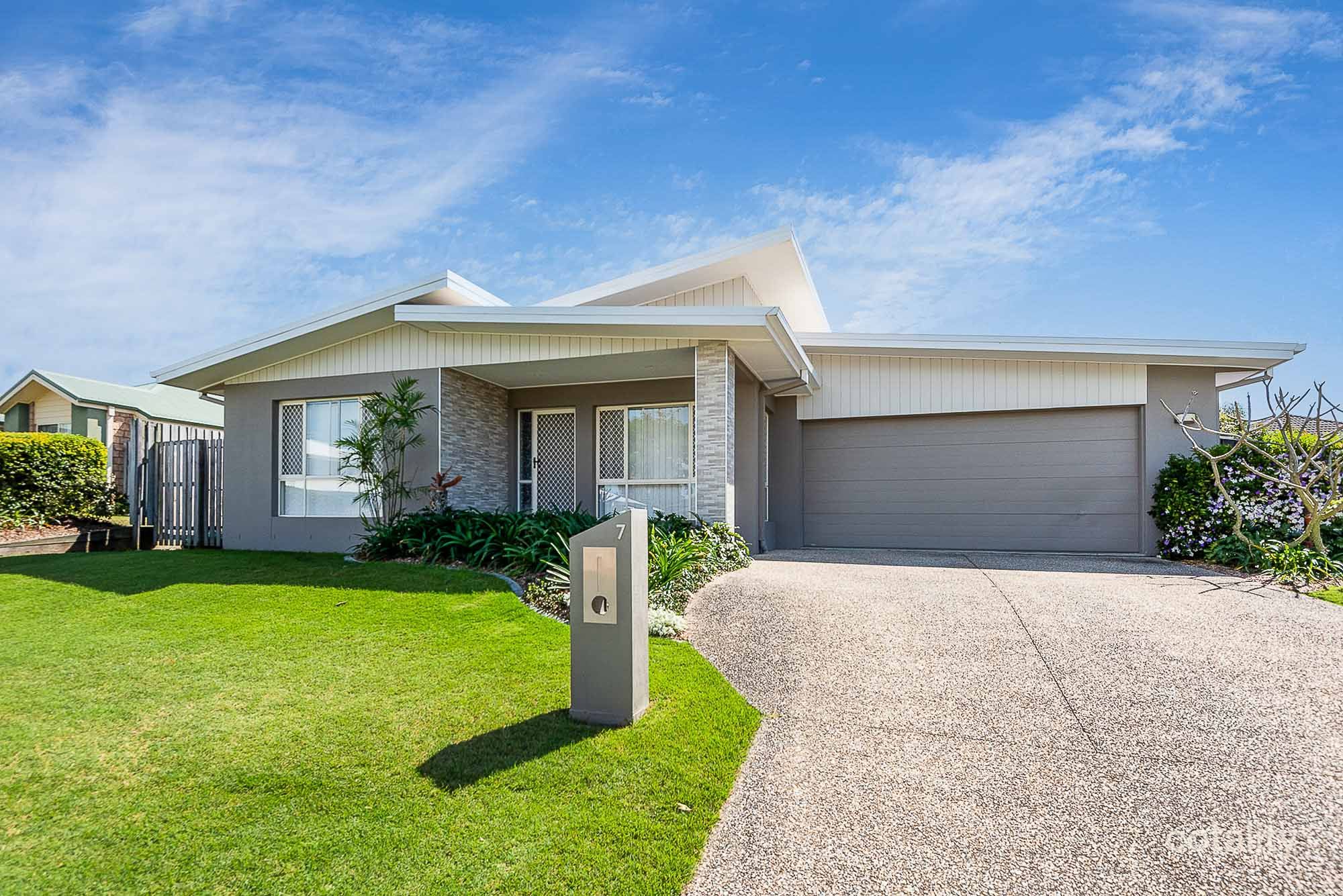 7 Rebecca Cct, Eagleby, QLD 4207