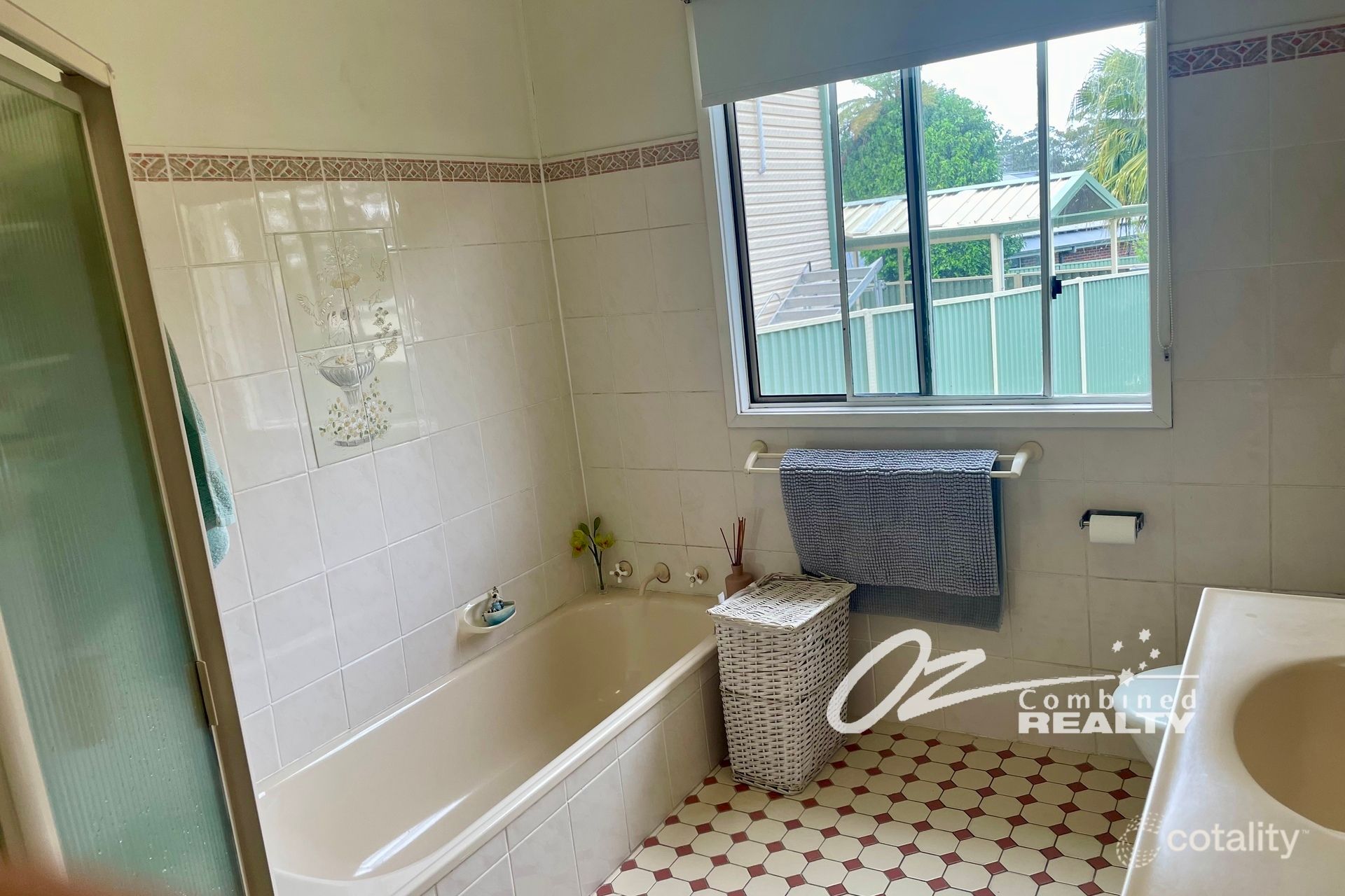 14 Owen St, Huskisson, NSW 2540