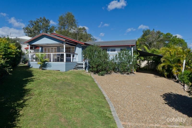 7 Lowanna St, Kenmore, QLD 4069