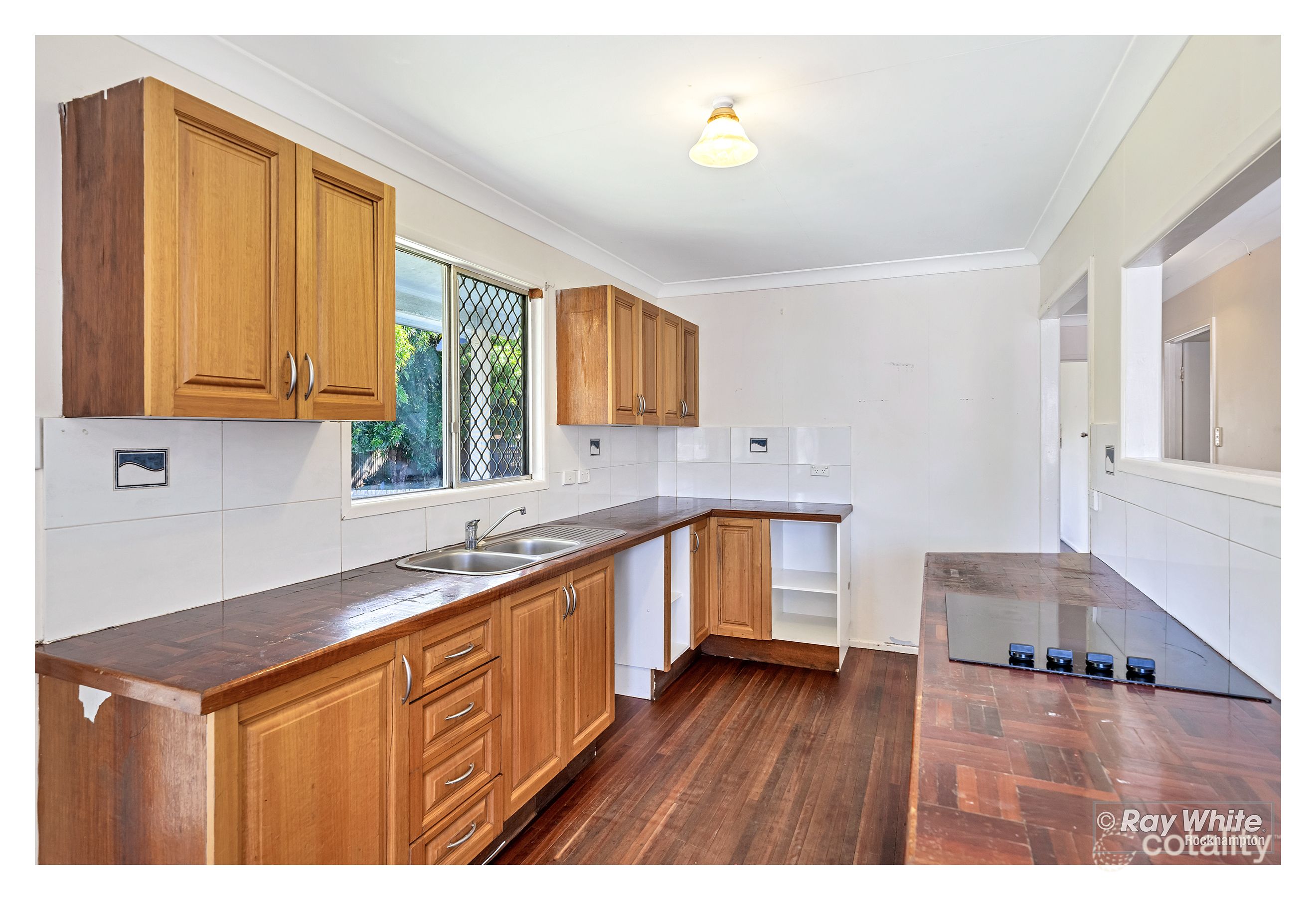 294 Rockonia Rd, Koongal, QLD 4701