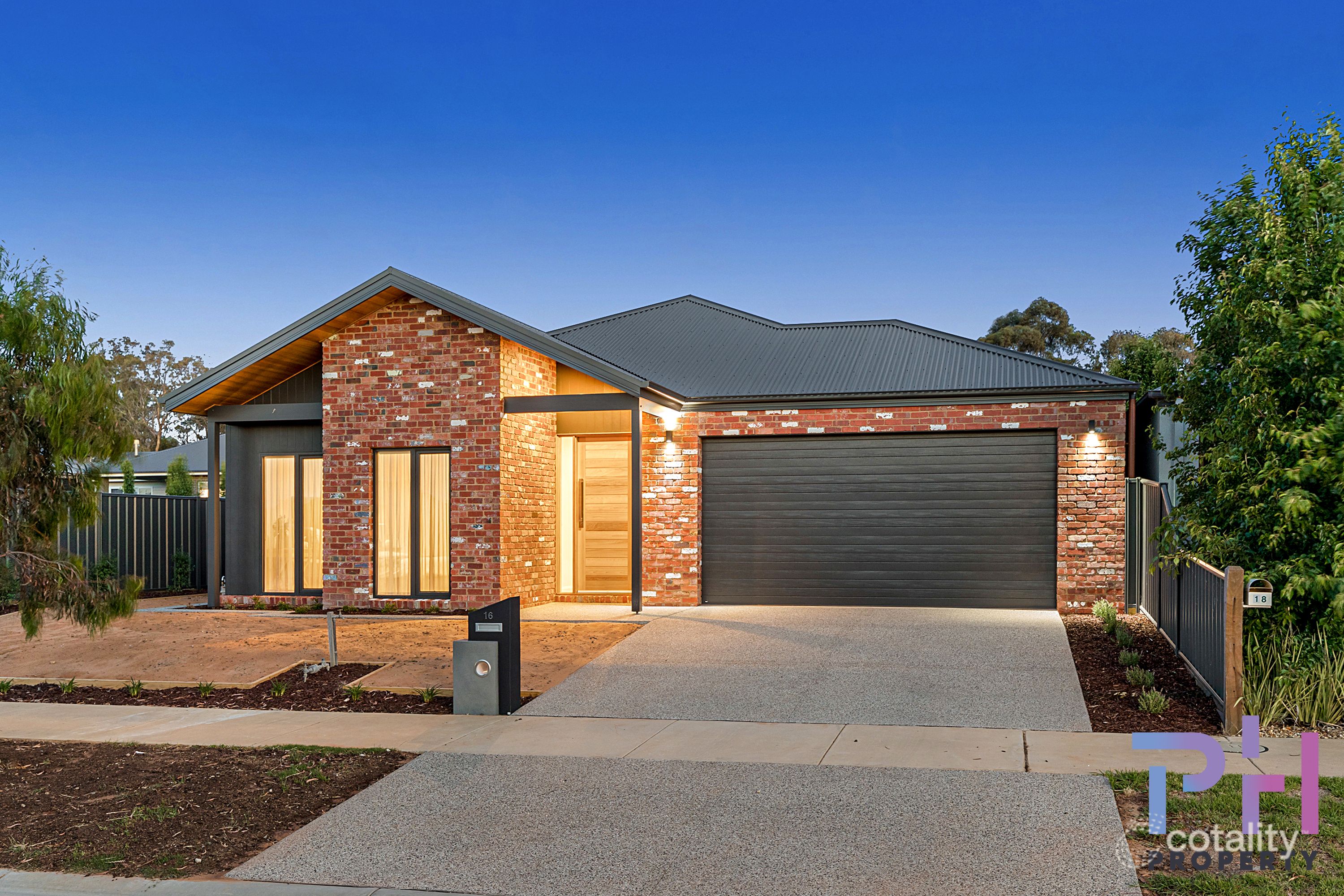 16 Wallaroo Ave, Strathfieldsaye, VIC 3551