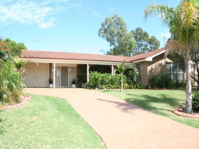 9 Andrew Thompson Dr, Mcgraths Hill, NSW 2756