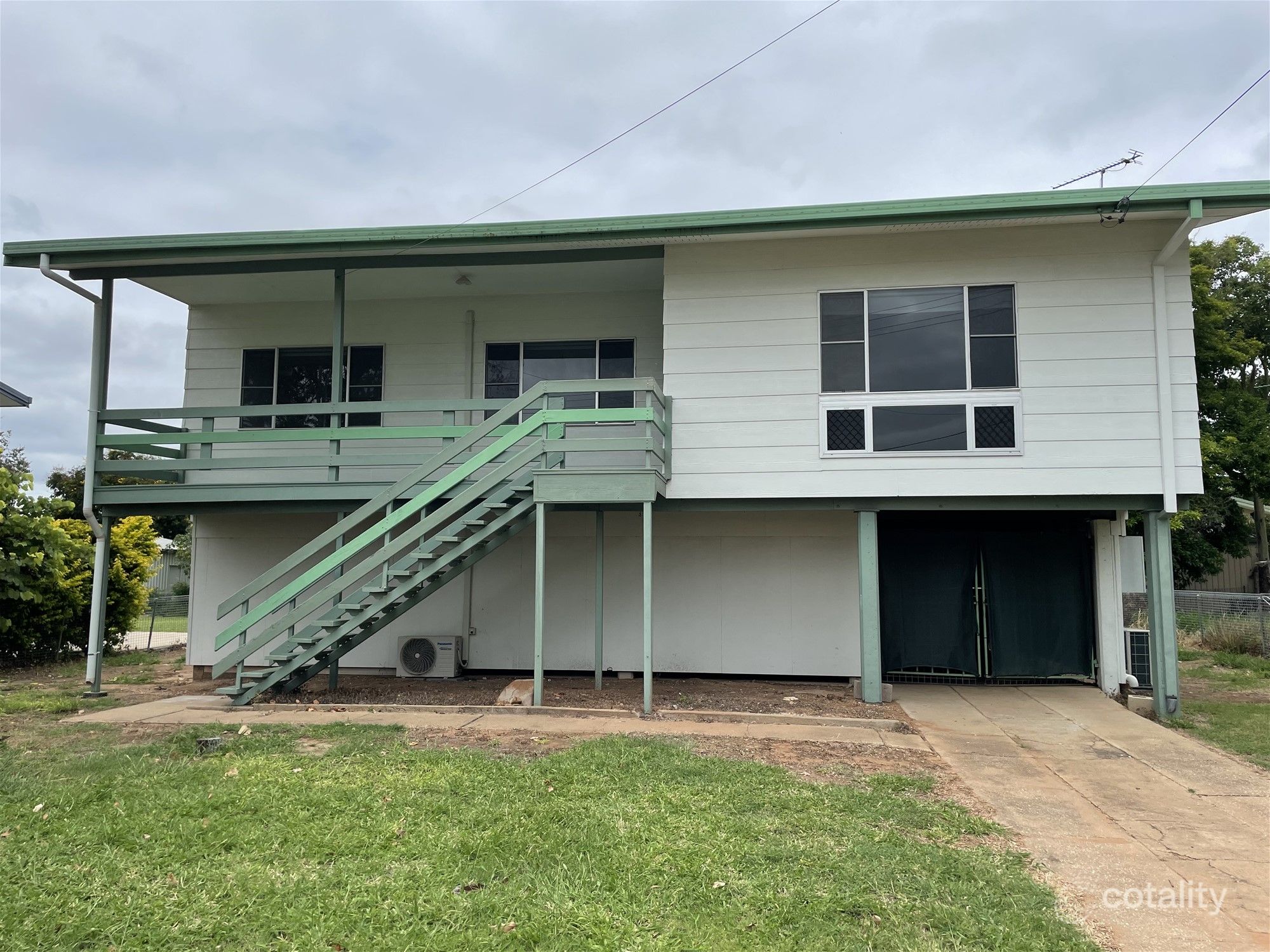 13 Mclean St, Capella, QLD 4723