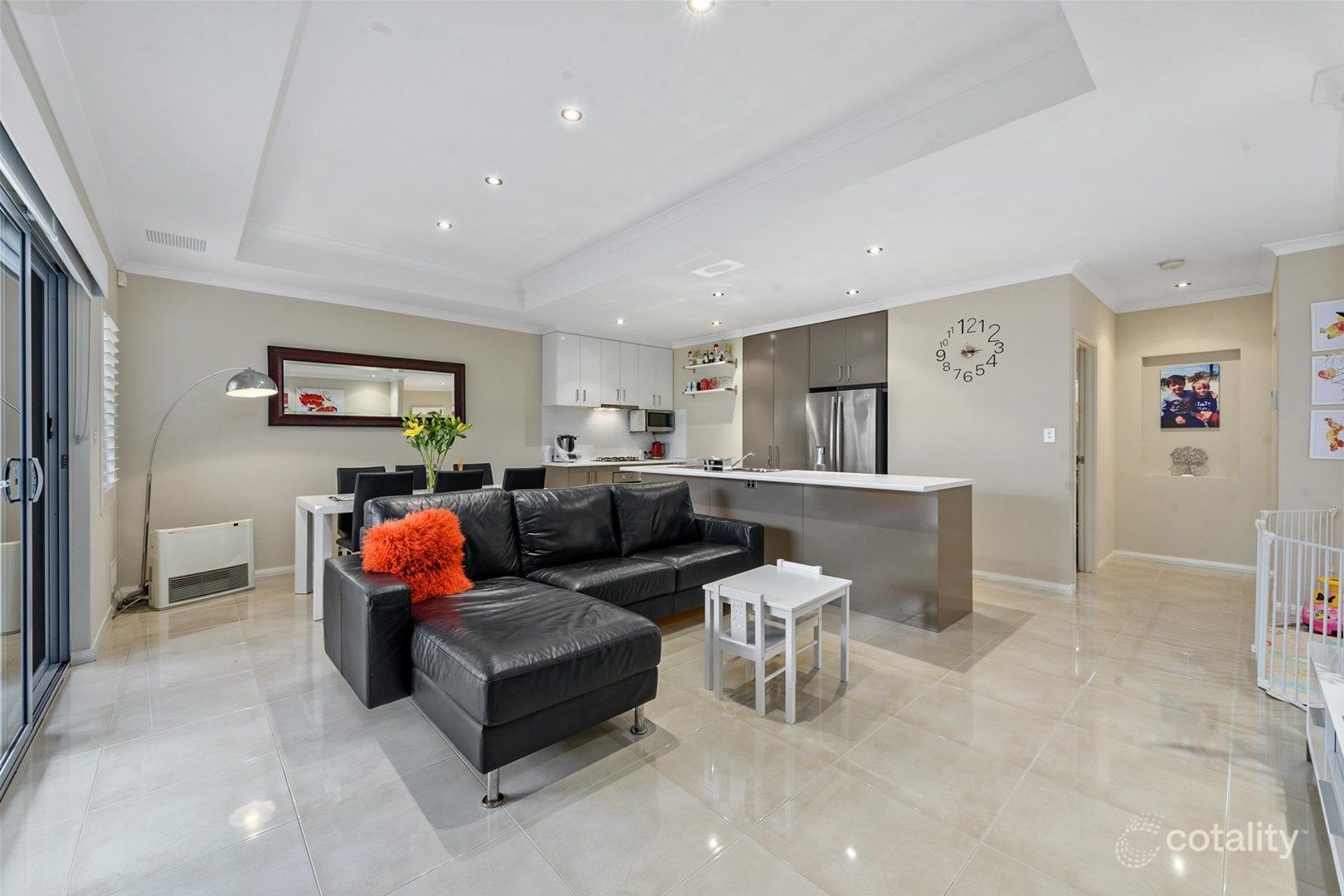 105b Hillsborough Dr, Nollamara, WA 6061