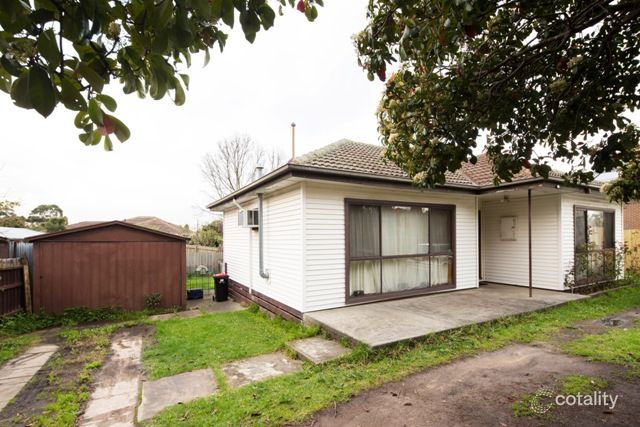 11 Garside St, Dandenong, VIC 3175