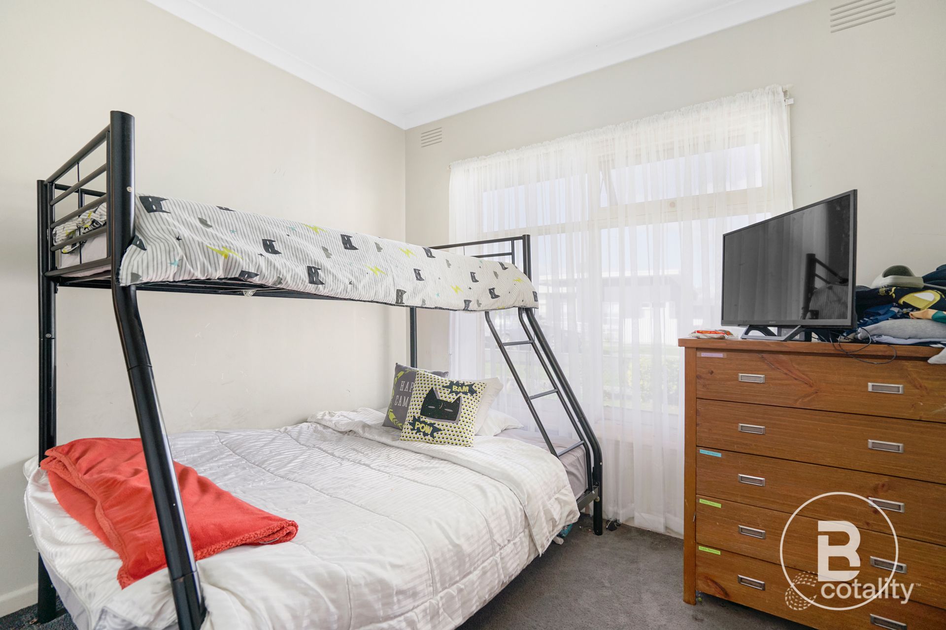 33 Cuthberts Rd, Alfredton, VIC 3350