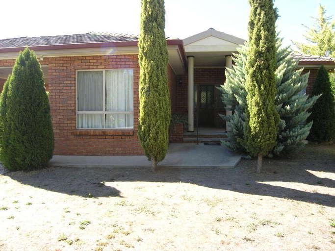 8 Halinka Ct, Bright, VIC 3741