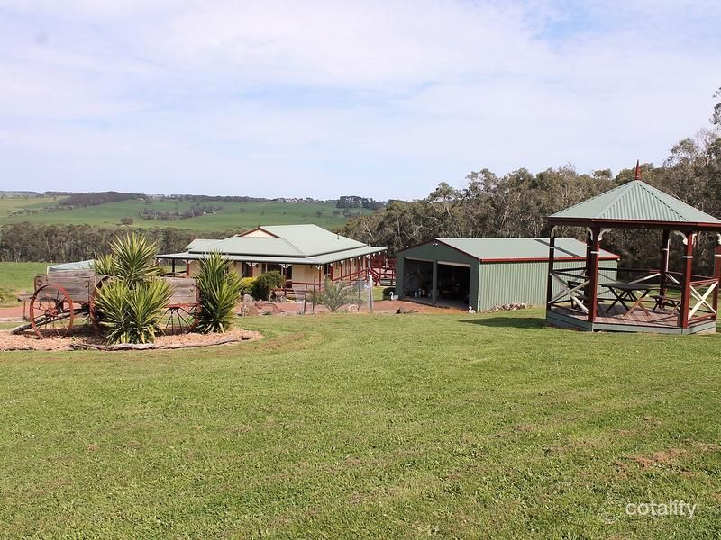 175 Bornong Rd, Cooriemungle, VIC 3268