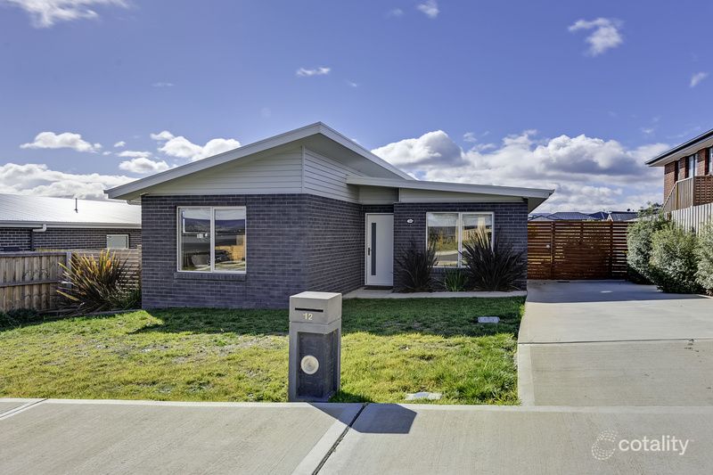 12 Penna Beach St, Midway Point, TAS 7171