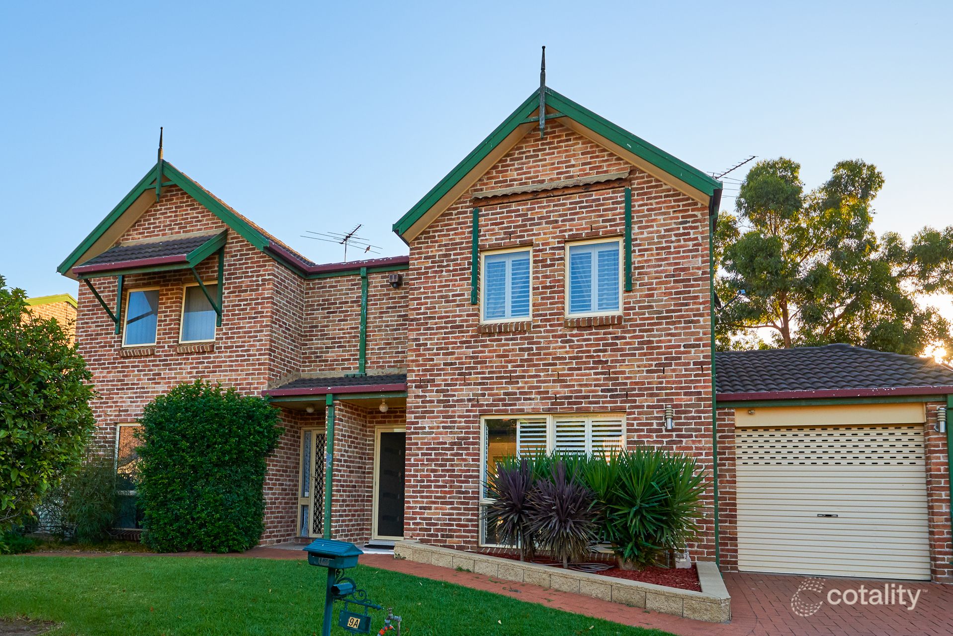 9a Wellwood Ave, Moorebank, NSW 2170