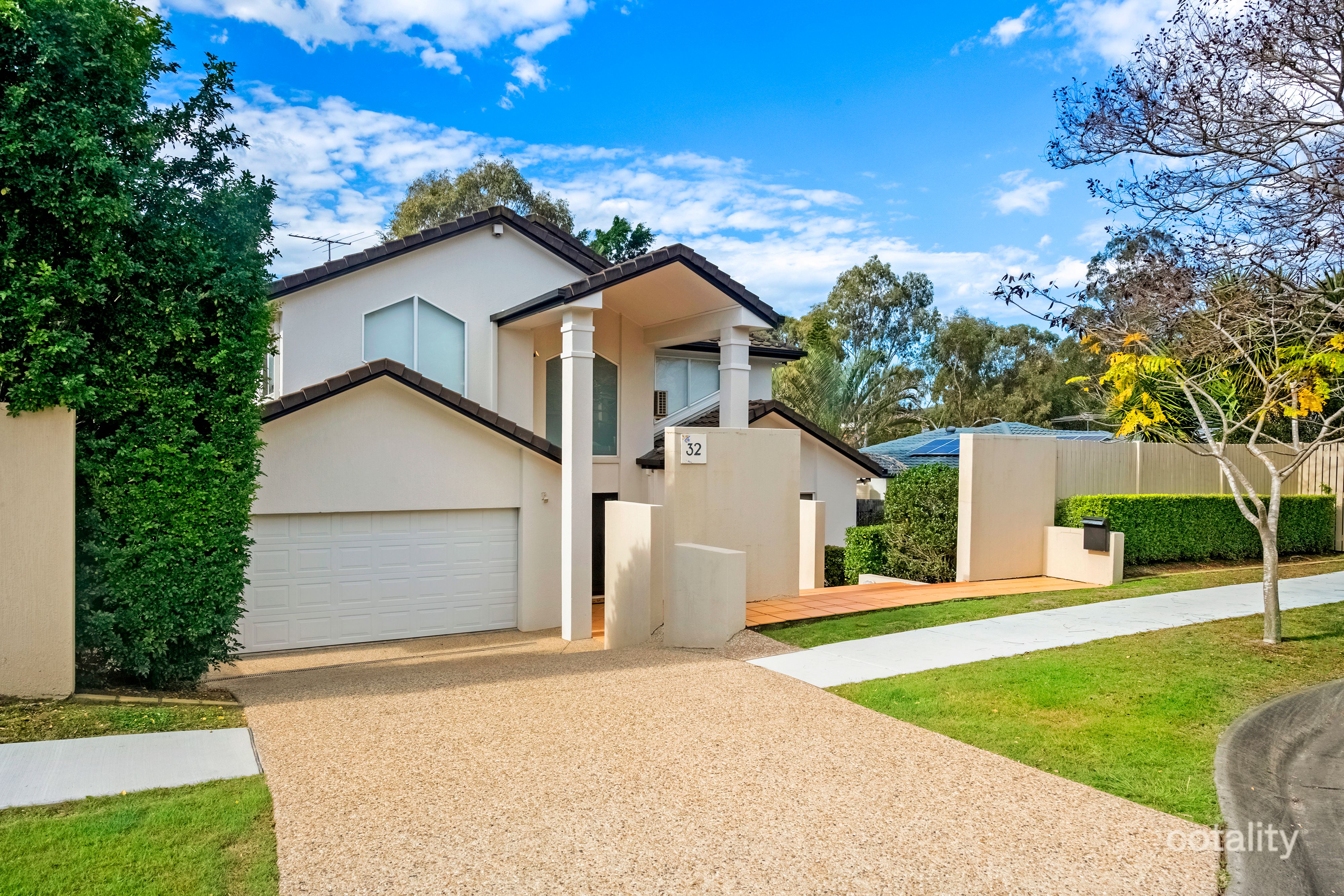 32 Amersham Cres, Carindale, QLD 4152