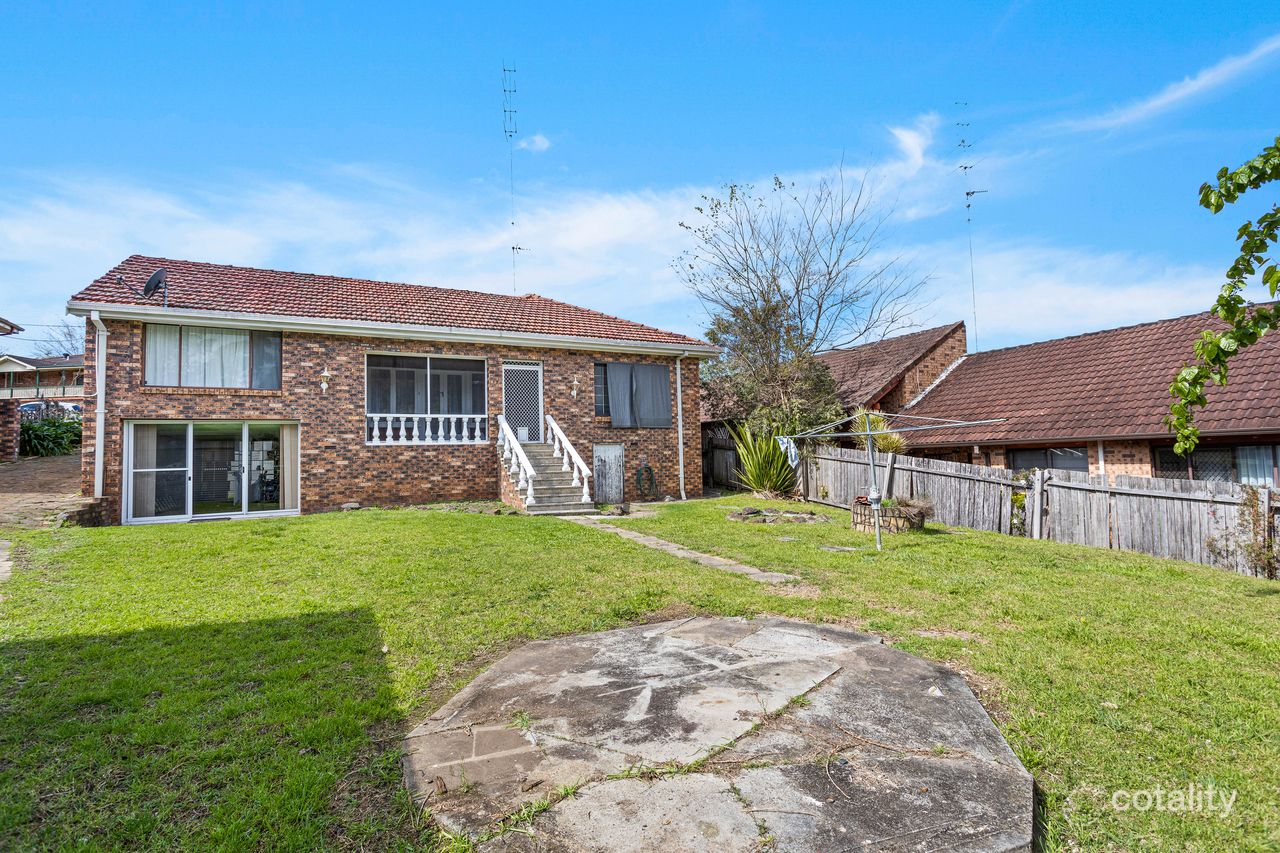 12 Armstrong St, West Wollongong, NSW 2500