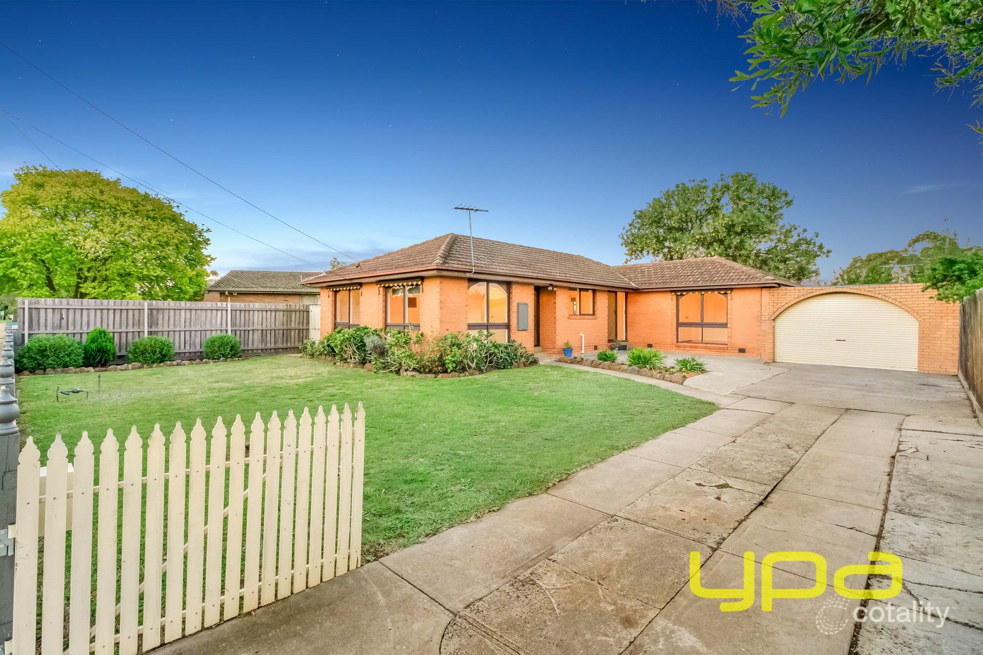 41 Connel Dr, Melton South, VIC 3338