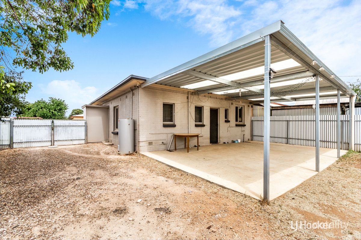 5 Hecker St, Elizabeth Grove, SA 5112