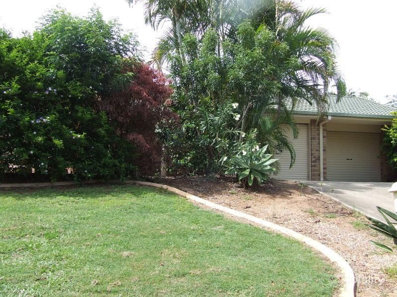 3 Dana Cl, Glass House Mountains, QLD 4518