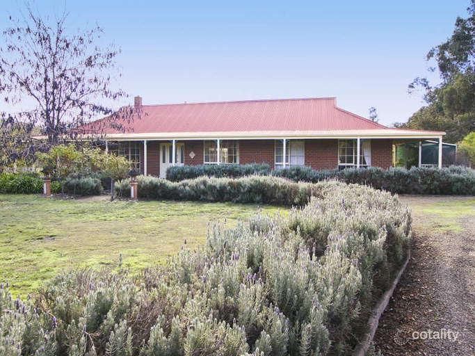 1 Morris St, Alexandra, VIC 3714