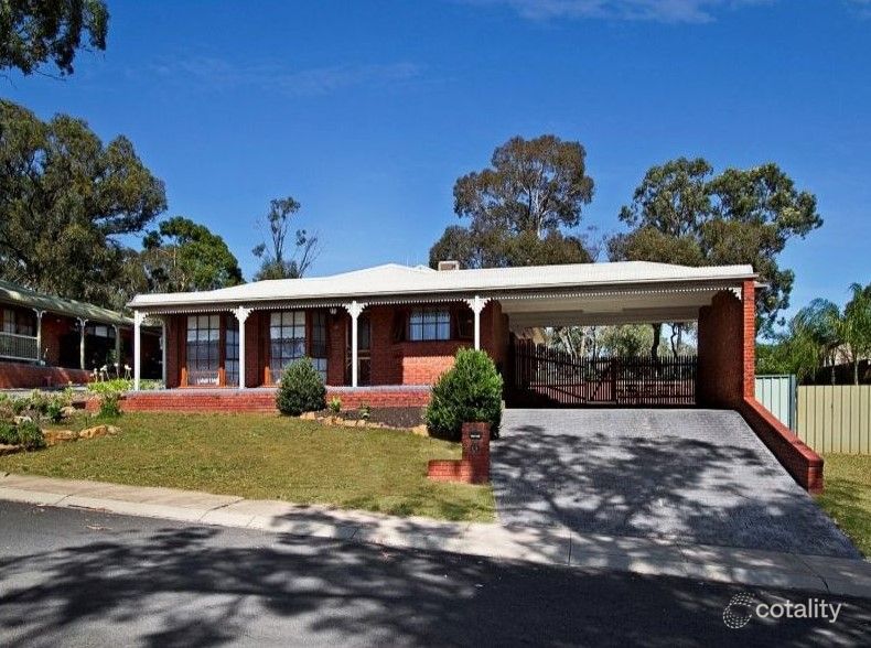 24 Akoonah Dr, Golden Square, VIC 3555