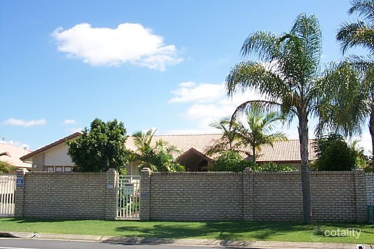 143 Santa Cruz Bvd, Clear Island Waters, QLD 4226